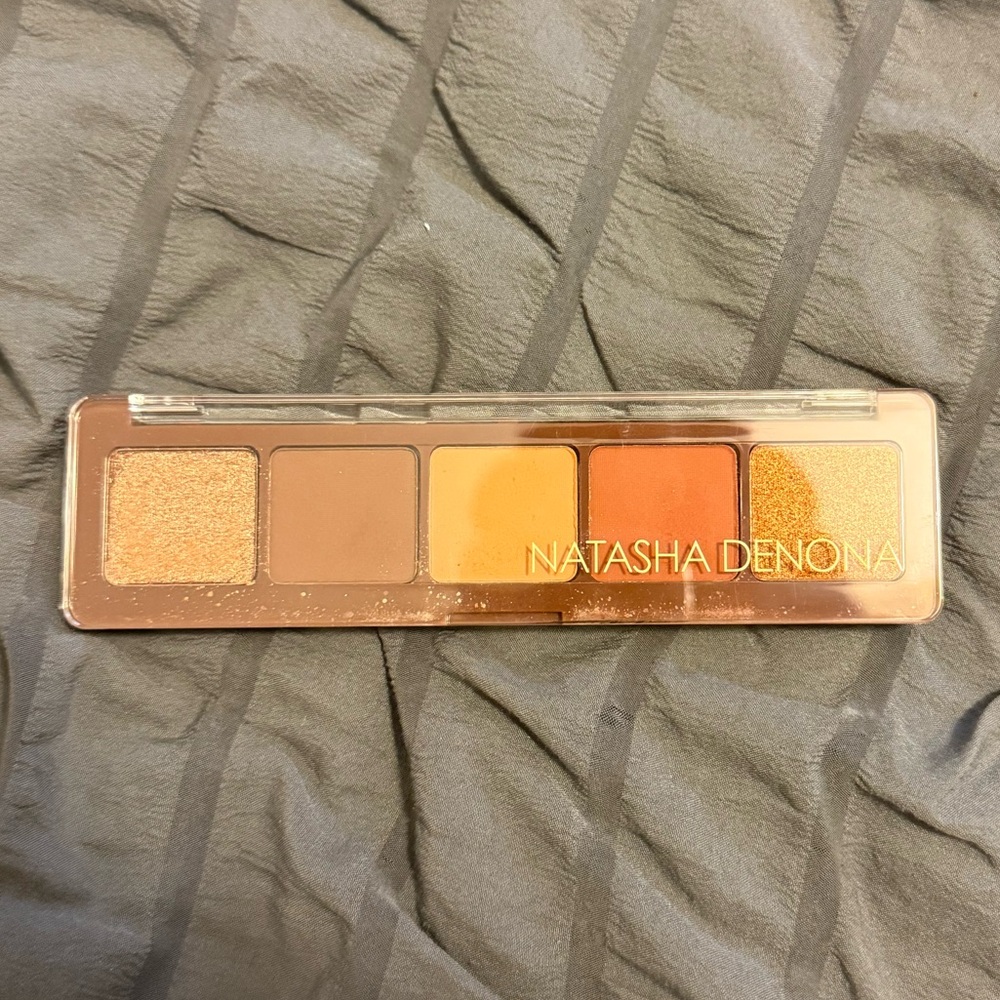 Eyeshadow palette